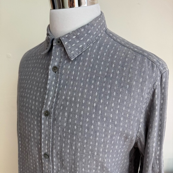 Banana Republic Heritage Collection Linen Ikat Button-Up Shirt - Picture 9 of 15